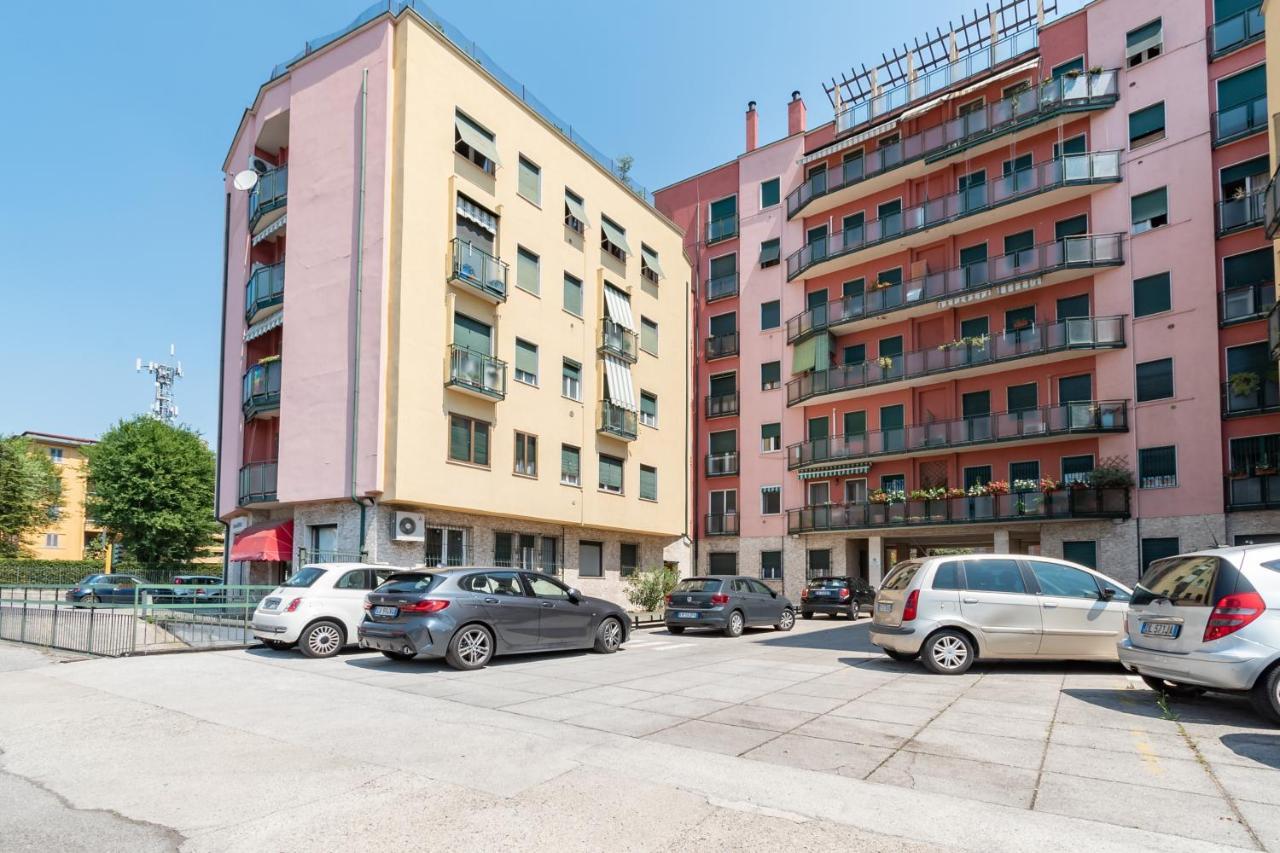 Appartamento Ospedale Civile 4 - F&L Apartment เบรเชีย ภายนอก รูปภาพ